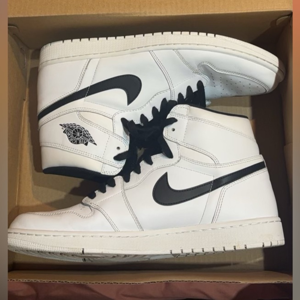 Air Jordan 1 Retro OG High “Yin-Yang” Size 13